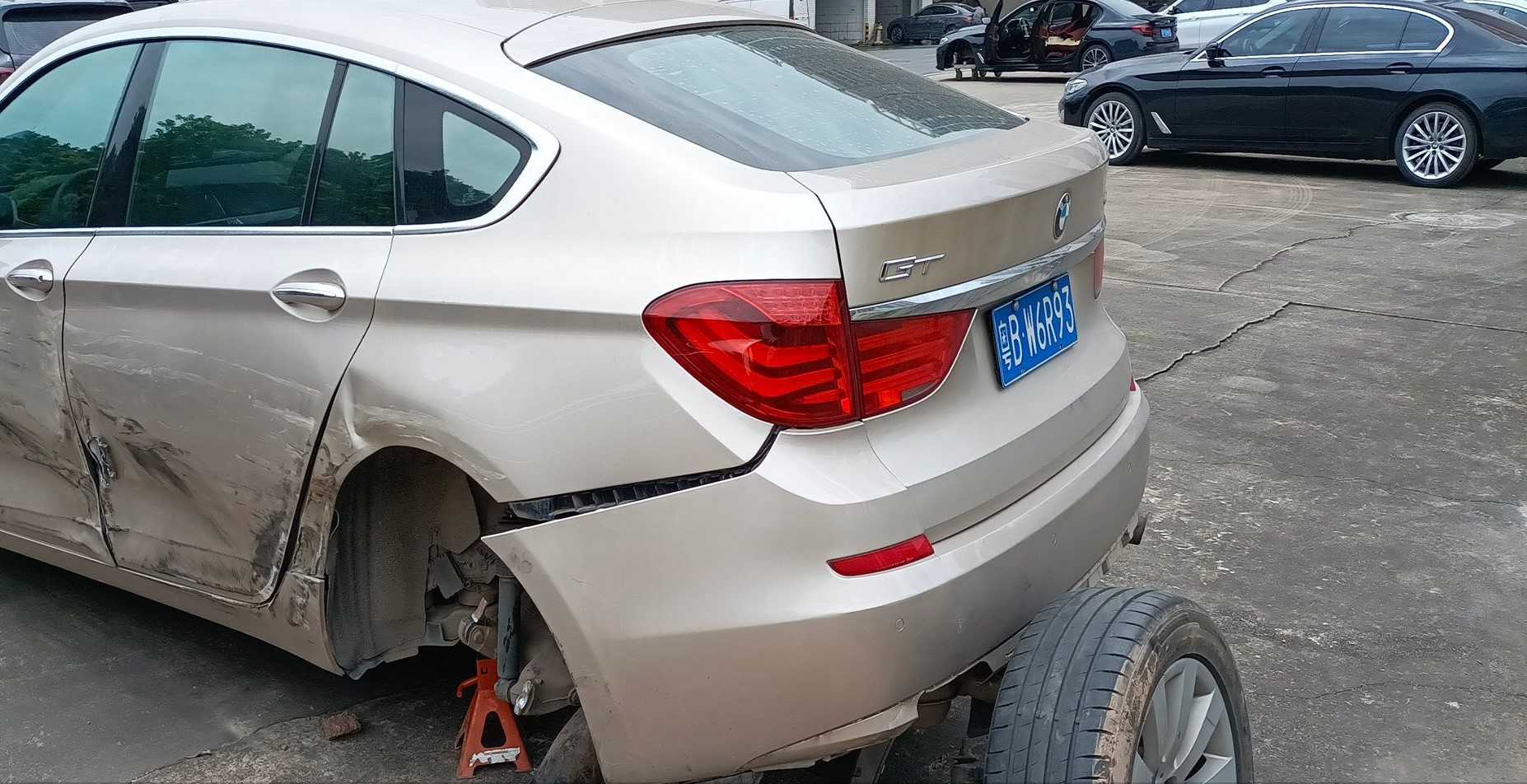 车辆图片-5