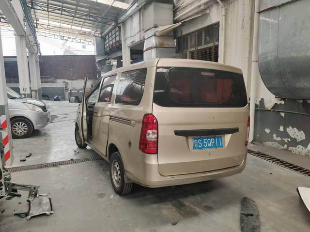 车辆图片-4