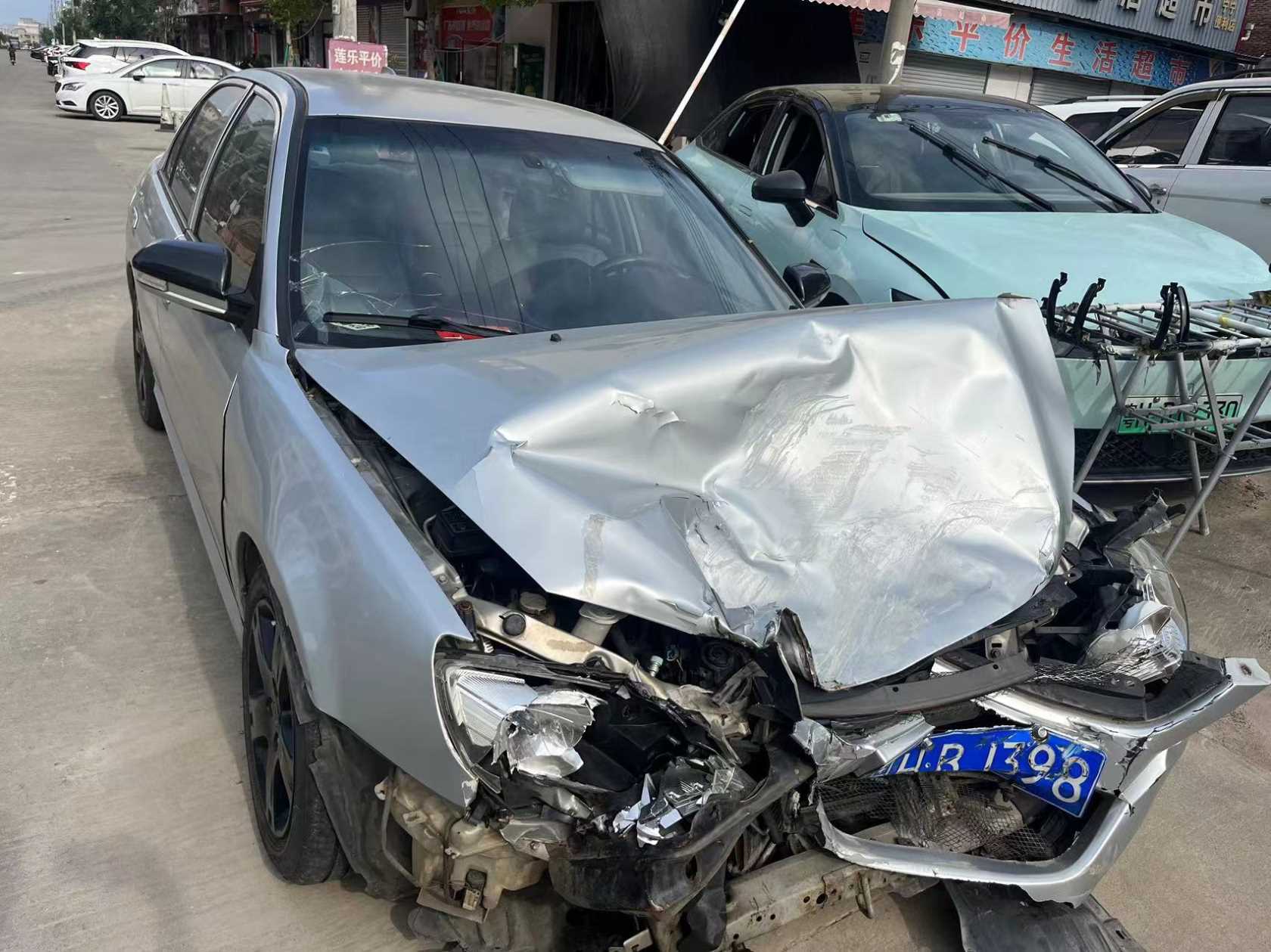 车辆图片-0