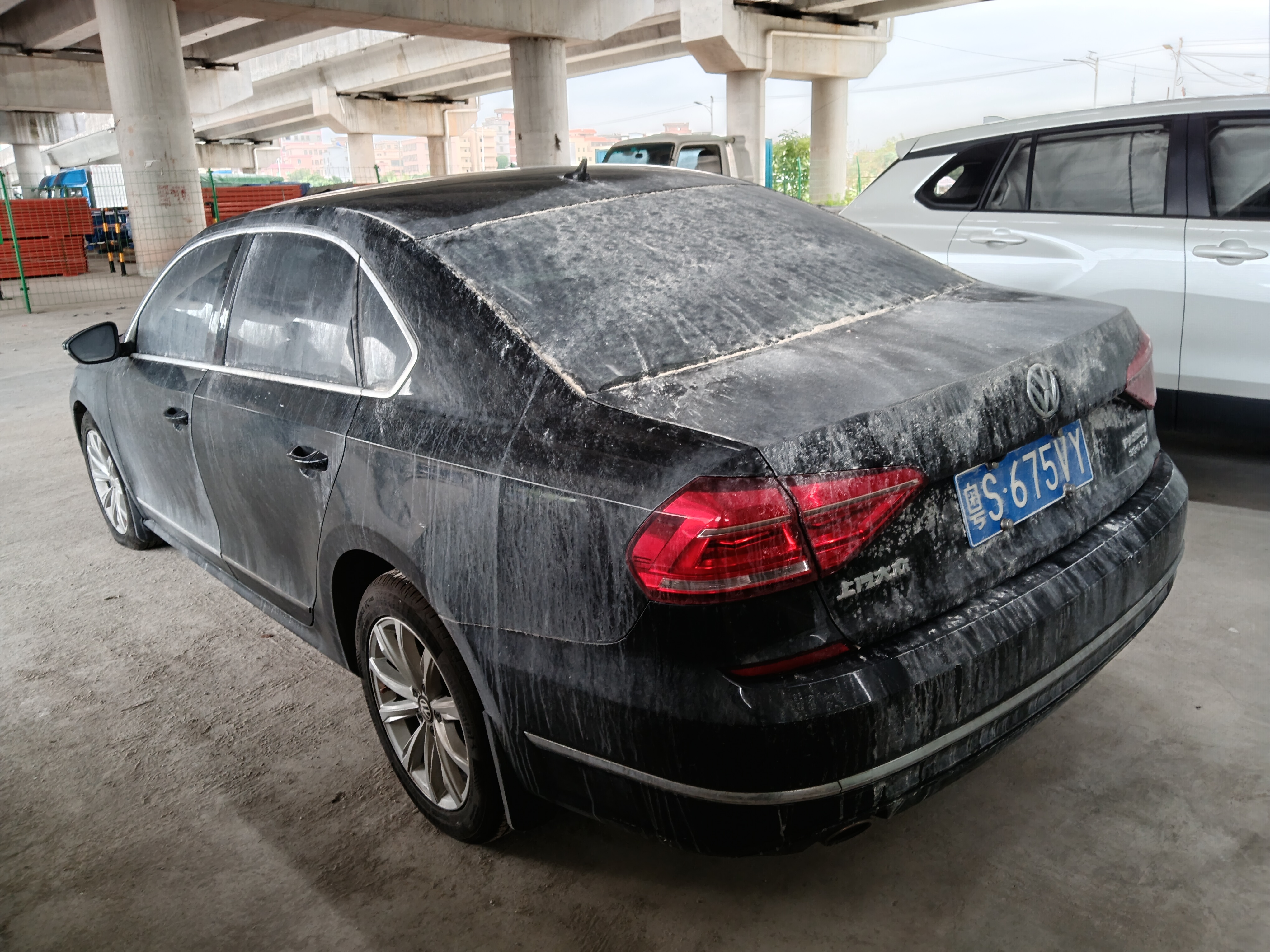 车辆图片-0