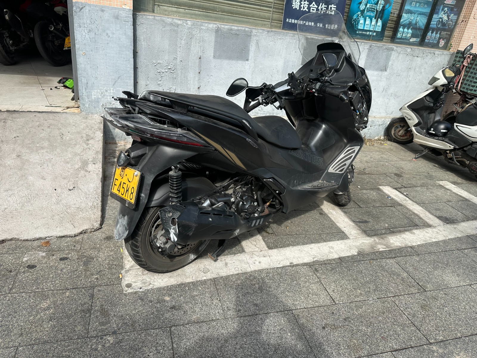 车辆图片-0