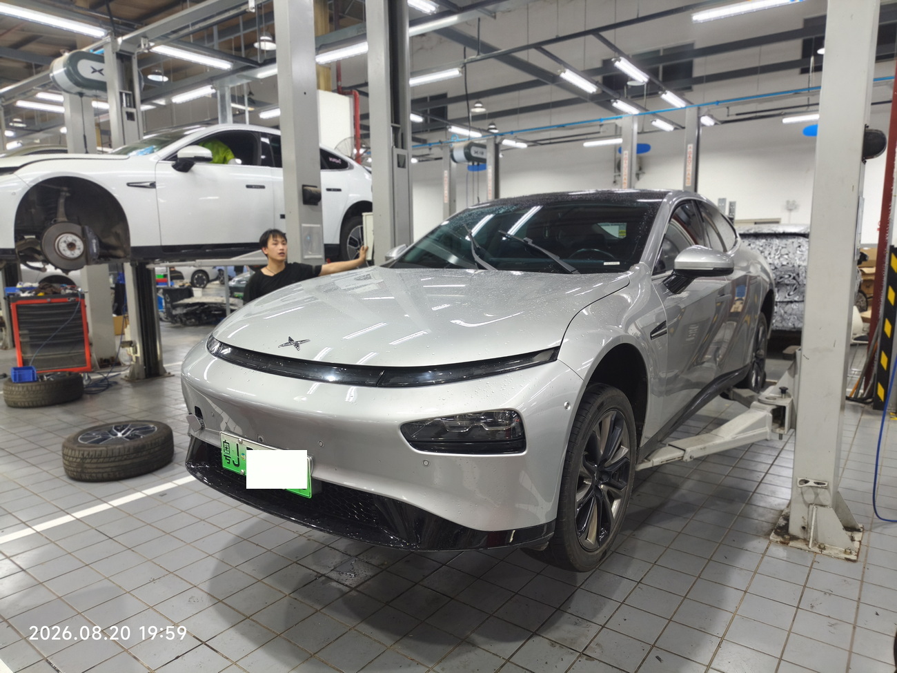 2020 小鹏 P7 586